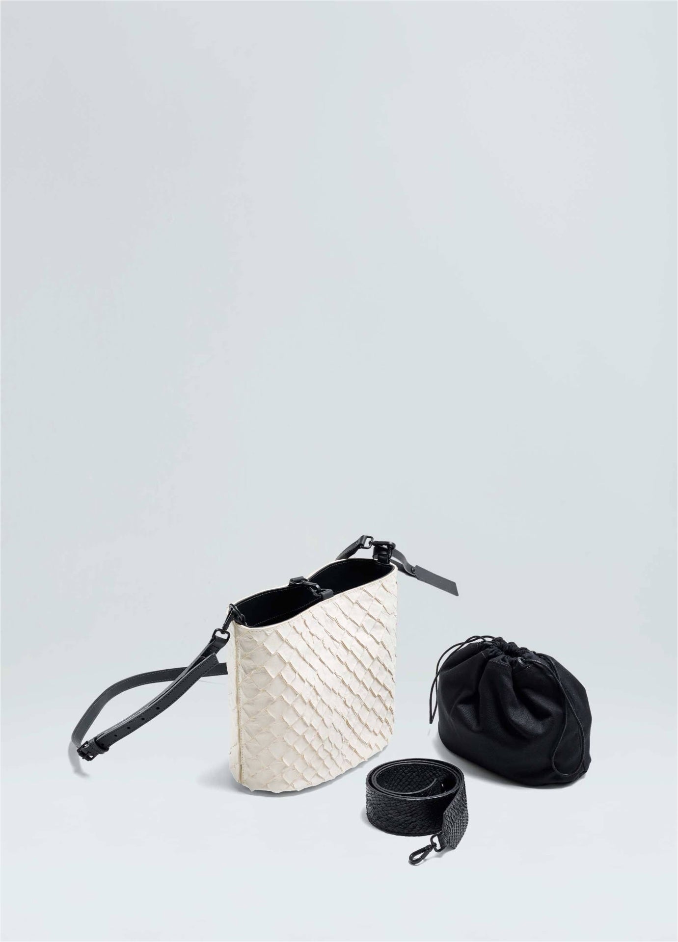 Bolsa Mini Bucket Pirarucu Osklen