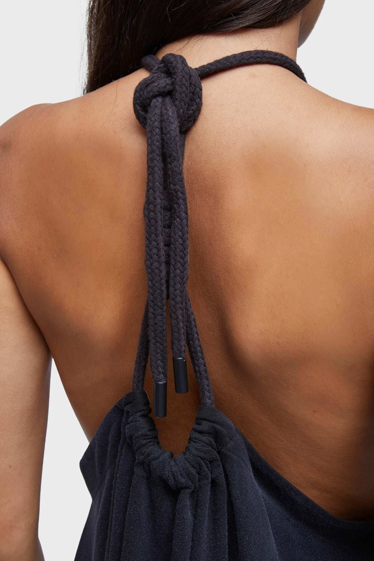 Vestido frente unica cordas