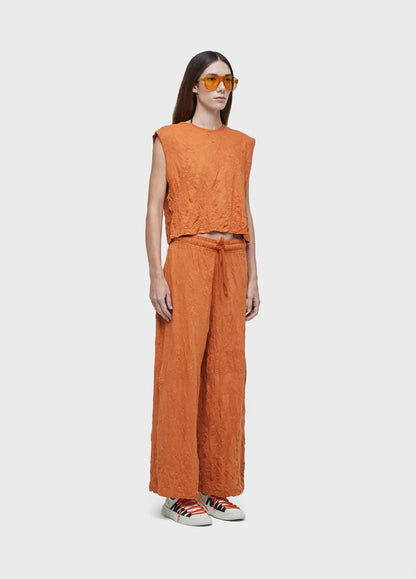 Sleeveless wrinkled color