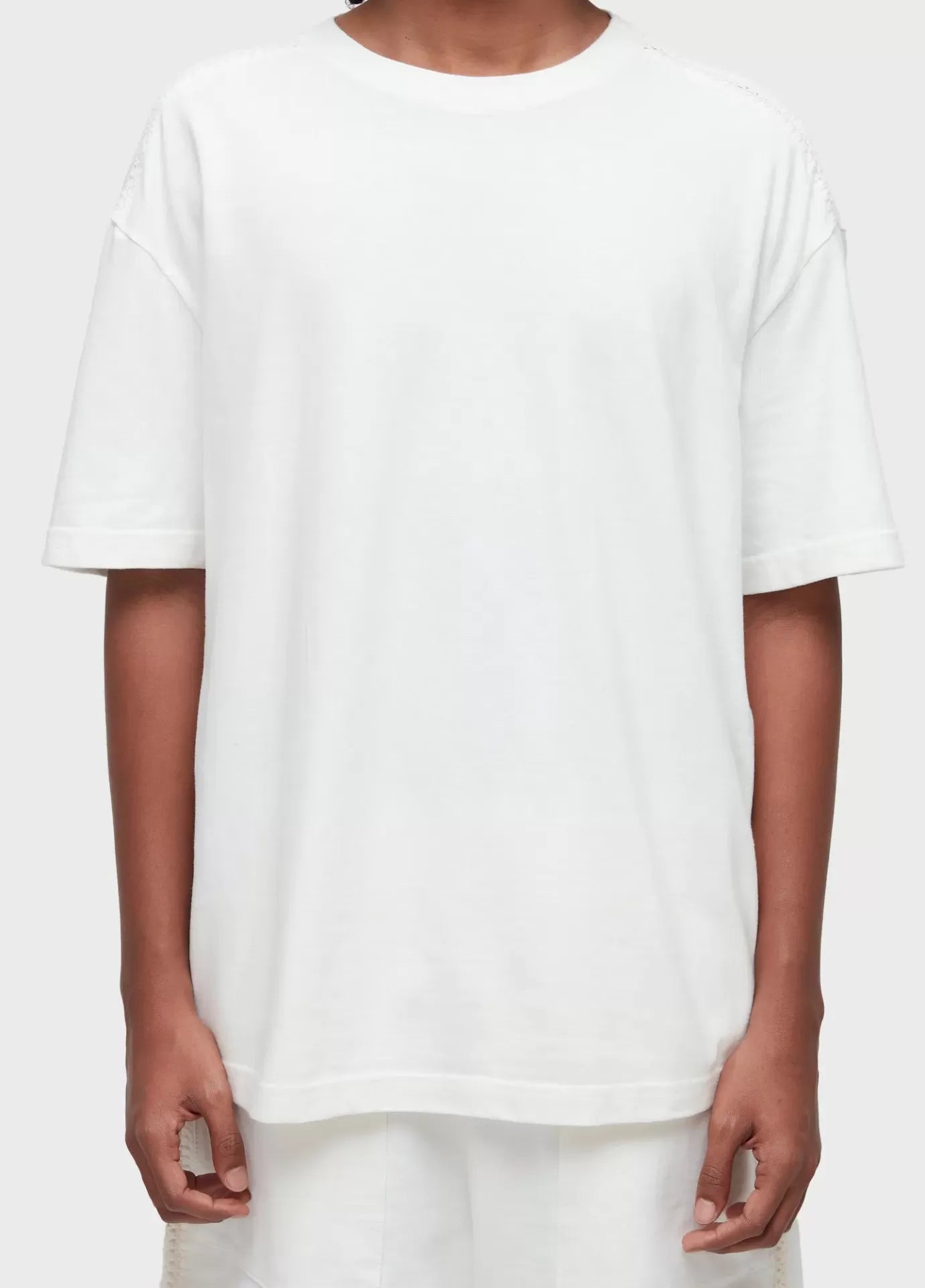 T-shirt Over Shoulder Crochê Osklen