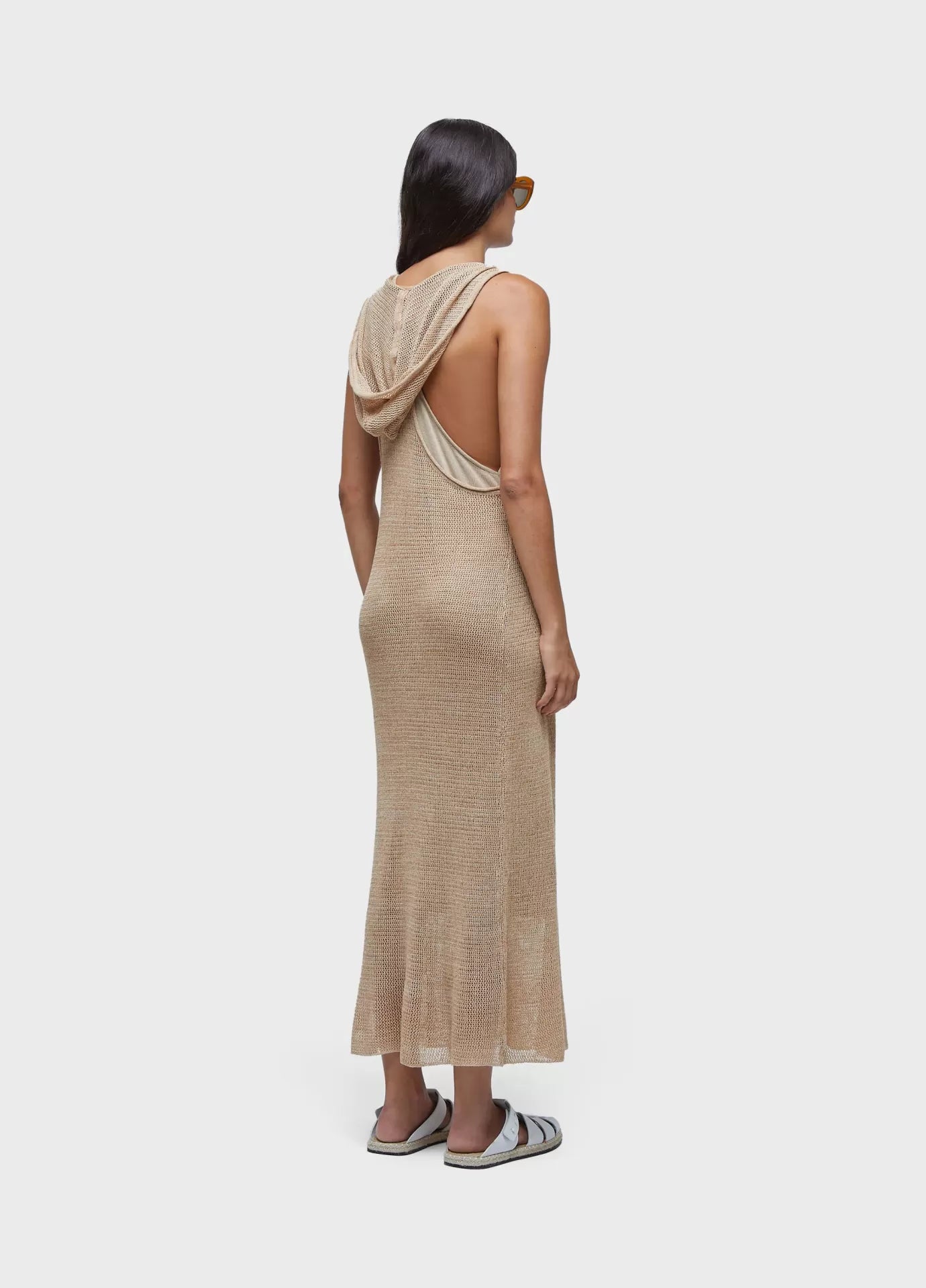 Vestido tricot capuz cortica