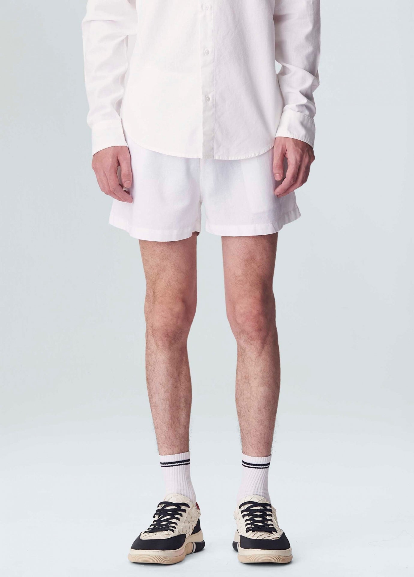 Short Fluid Linen Pleats