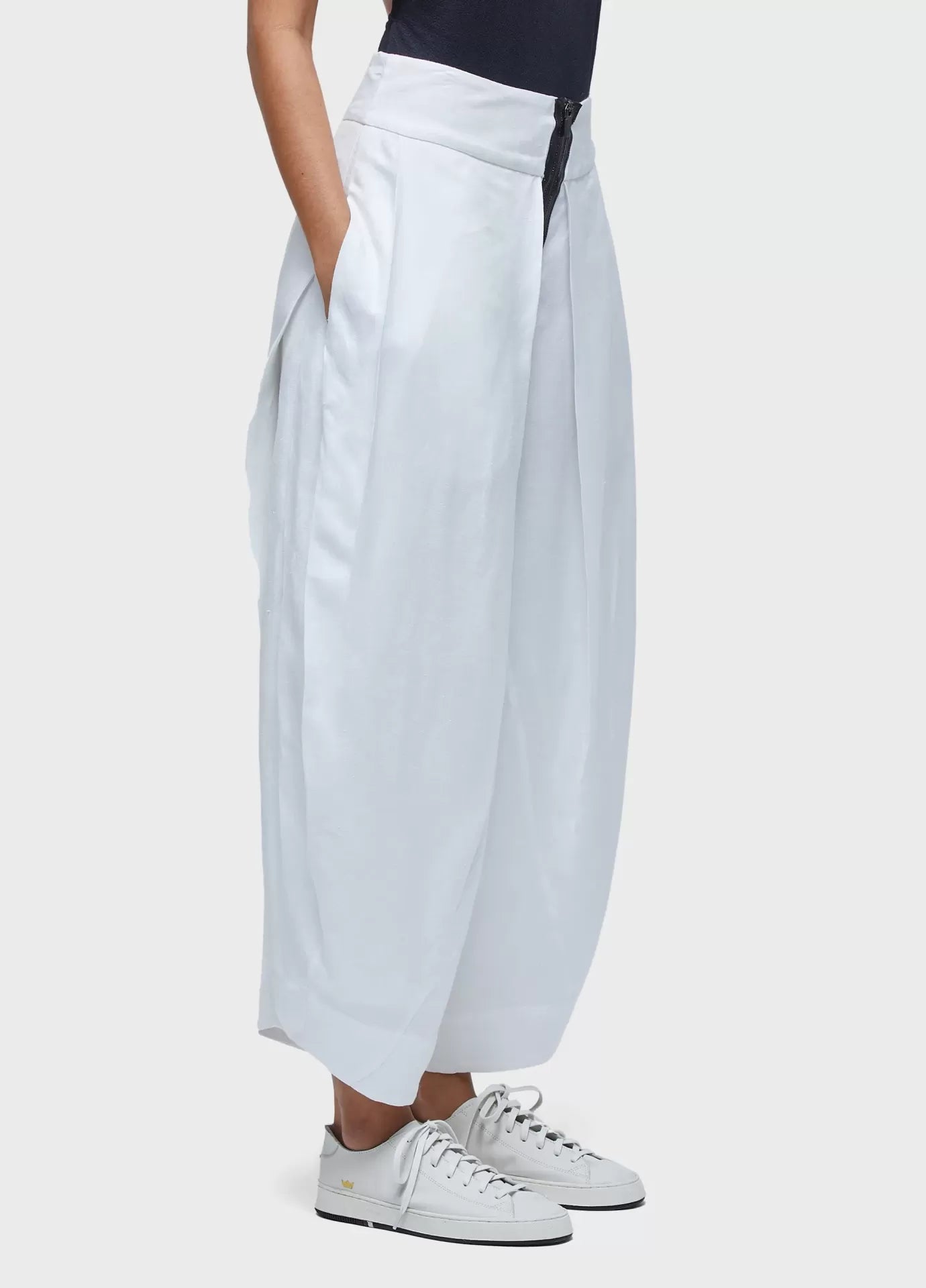 Calça pregas sol