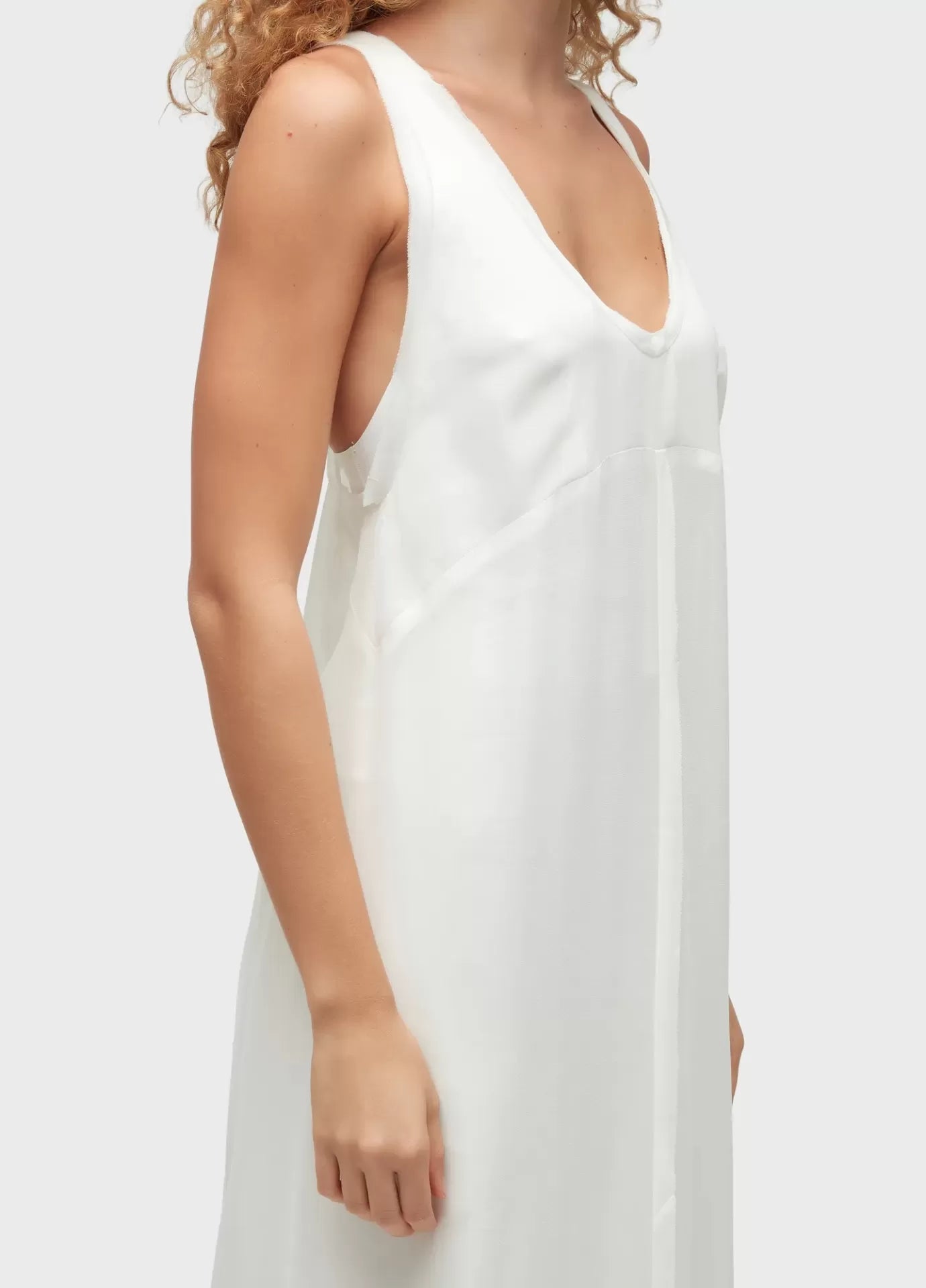 Vestido Longui Desfiado Ggt Osklen