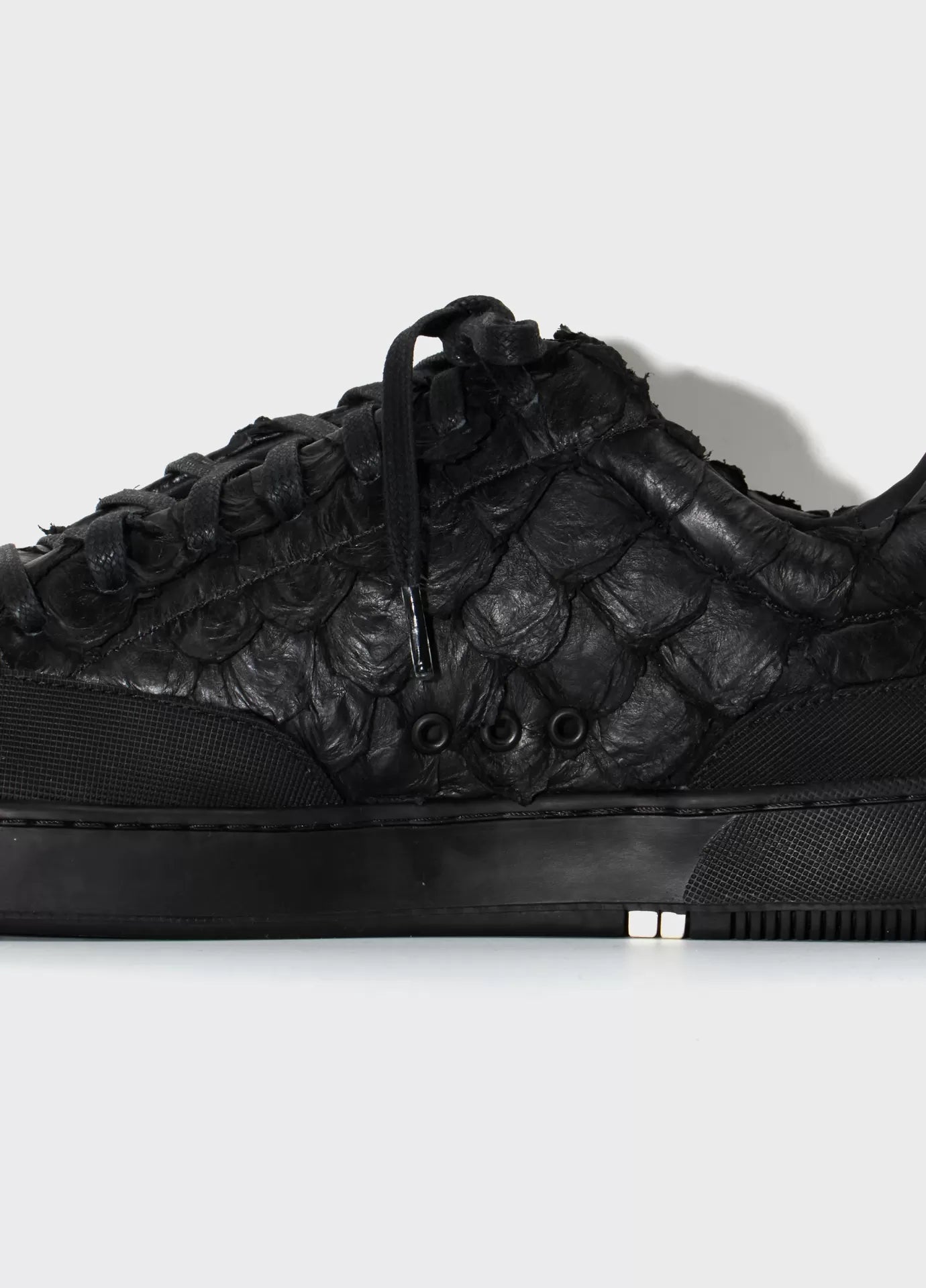 Pirarucu Ag Sneaker Black Edition Osklen