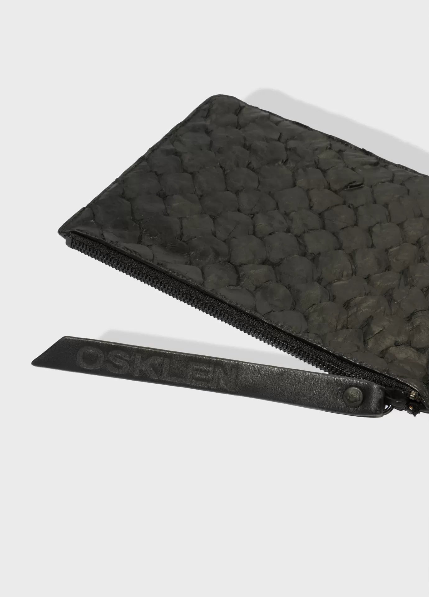 Bolsa Pouch Pirarucu Osklen