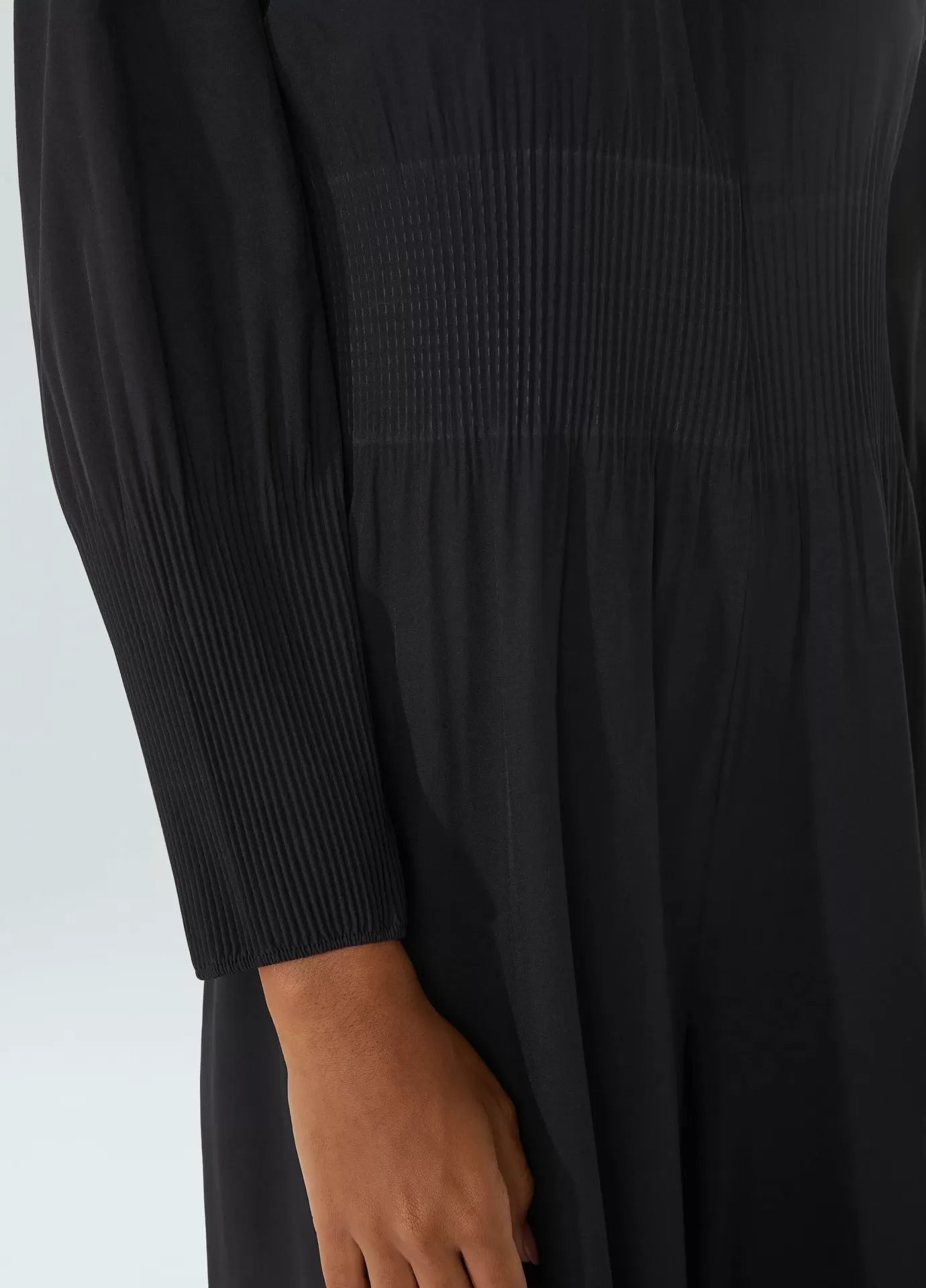 Macacão Plisse Manga Longa Osklen