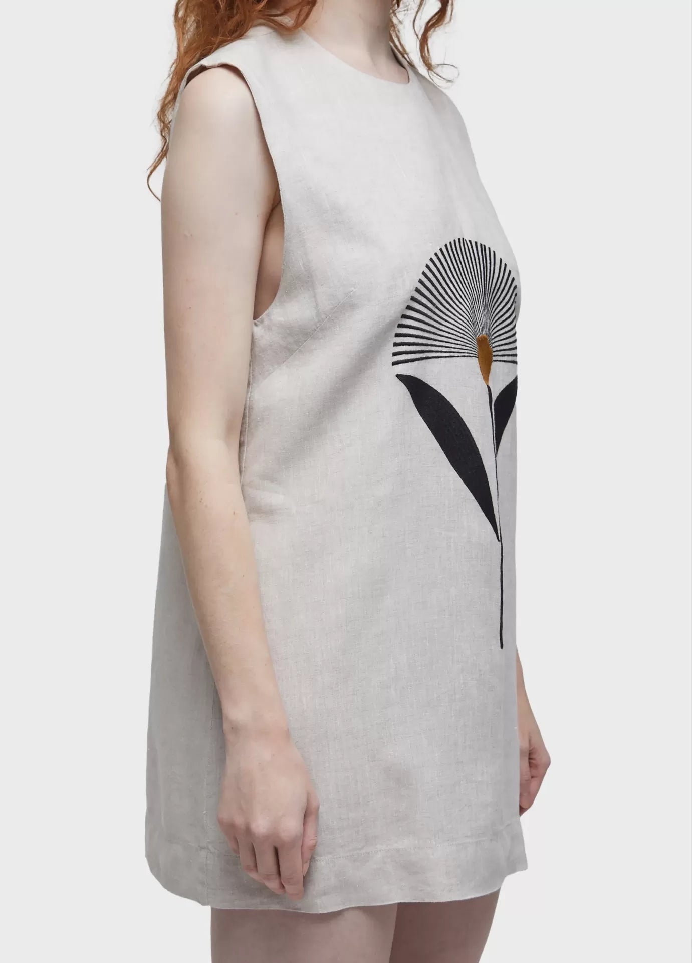 Vestido Reto Bordado Sunflower Osklen